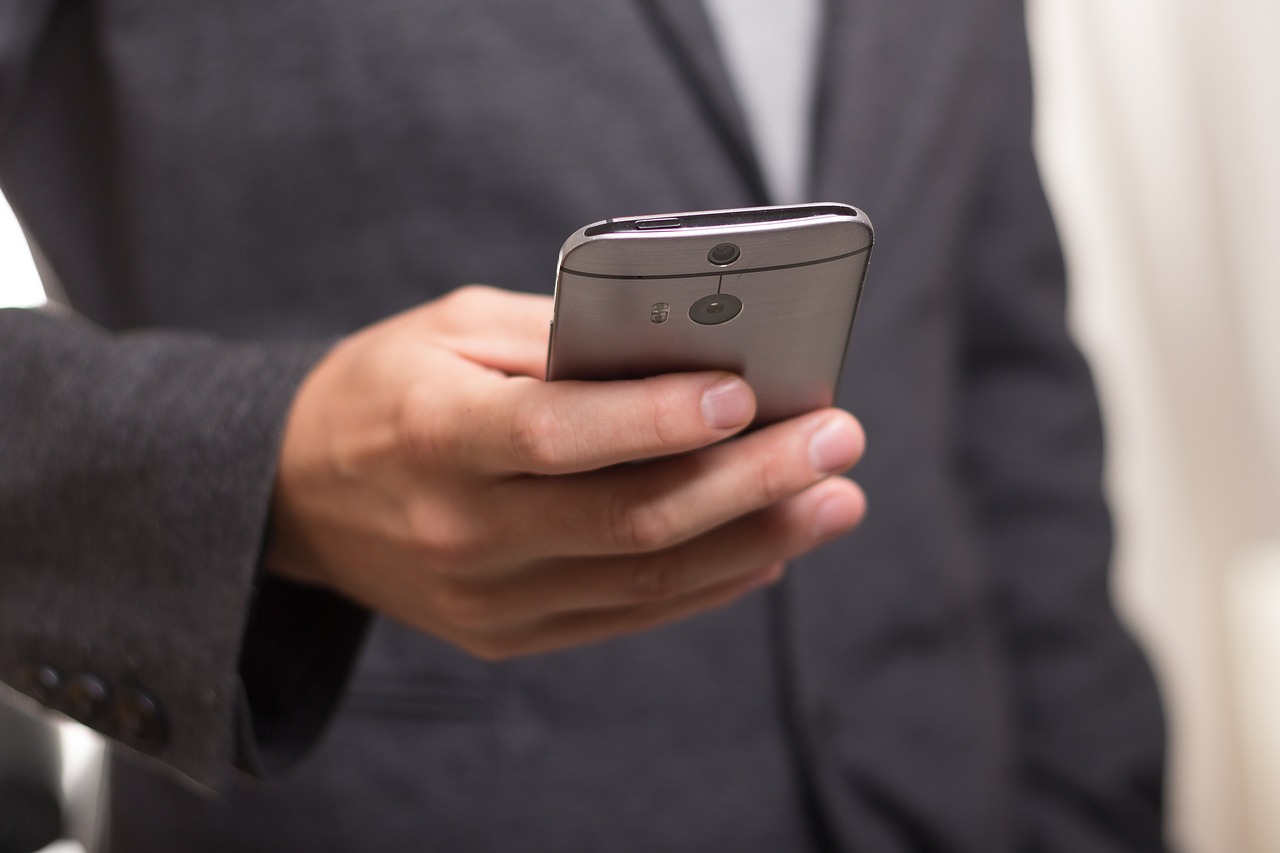 jak złożyć kondolencje sms-em czy można złożyć kondolencje sms-em